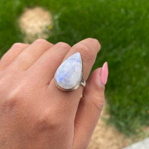 Dreamiest moonstone ring
